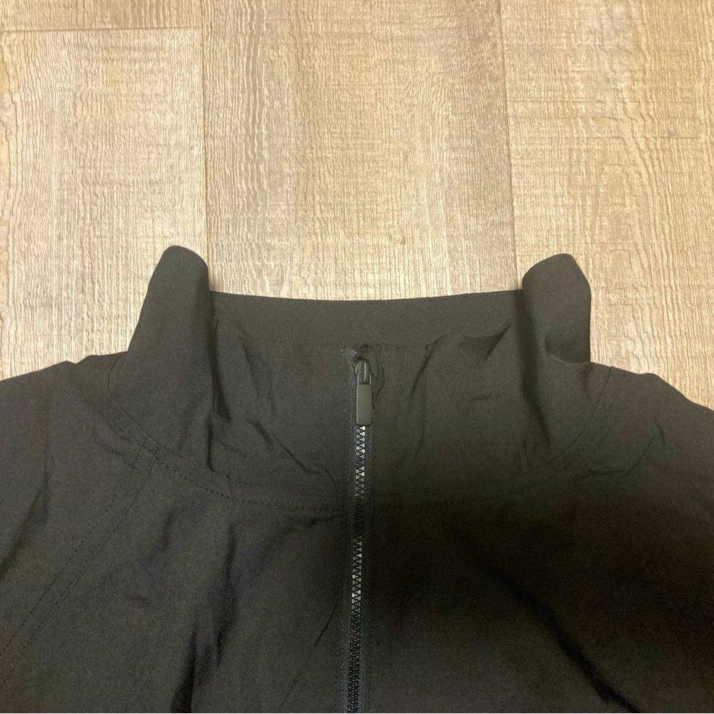 Old Navy Stretch Tech Jacket - Picture 4 of 8